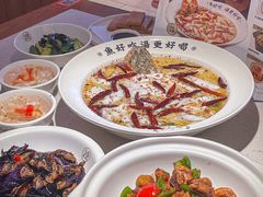 -江渔儿酸菜鱼·拔草餐厅(虎门君乐汇店)
