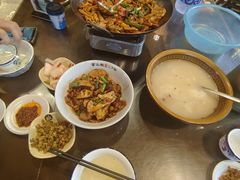-富正毅三下锅·湘西韵味(天门山索道店)