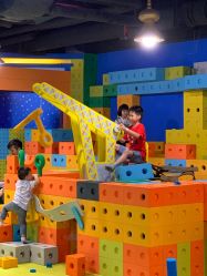 -太空学院儿童娱教乐园(中华广场店)