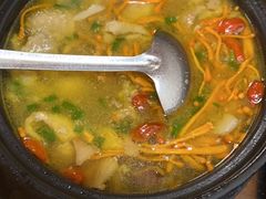 -阿鹏故事云南野生菌火锅(人民路店)