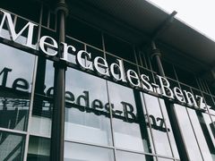 -杭州中升之星奔驰4S店(滨江店)