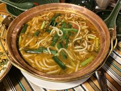 小锅米线-源一咖啡馆(麒麟巷步行街店)