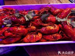 -爱啤精酿·民谣酒馆(滨江店)