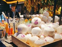 -雍容荟帝王蟹活龙虾展台自助(IFS黑金店)