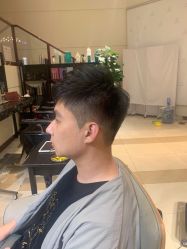 -Hello Lady发型设计