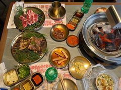 -草家酱蟹炭火烤肉店(珲春南路一店)
