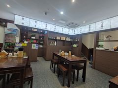 -蟹上黄·蟹黄面·江南糖水(人民广场店)