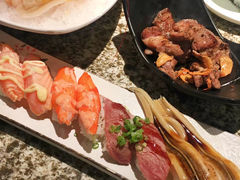 牛油烧赤海虾寿司-御满屋日本料理