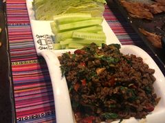 -香巴拉云南餐厅(华莱坞店)