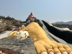 -彩色沙林风景区