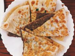 -溢心园香河肉饼总店