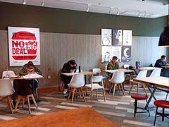 -肯德基(春申店)