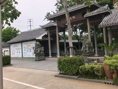 -松鹤墓园-停车场