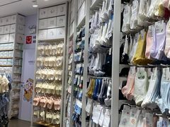 -名创优品(广东东莞东城万达2店)