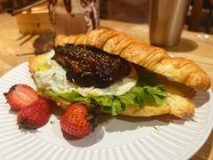 鸡肉流心可颂-甘单茶事小馆(洋河店)