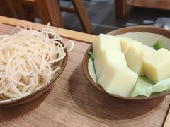 -黔三一夺夺粉酸汤火锅(百信店)