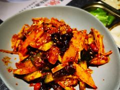 -草家酱蟹炭火烤肉店(珲春南路二店)