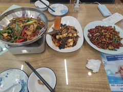-我家小院川菜馆(杨家湾地铁站店)