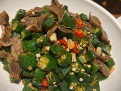 -黄泥岗·地道湖北菜(奥特莱斯店)