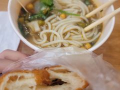 -江三王记牛杂馆(总店)