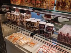 面包甜点陈列柜-金凤成祥(草桥店)