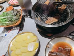 -草家酱蟹炭火烤肉店(珲春南路一店)