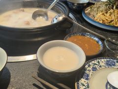 -大匠工房古船木艺术餐厅·猪肚鸡专门店(长白仙岛店)