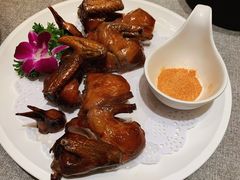 脆皮乳鸽-宴小馆·小海鲜青岛菜(五四广场店)