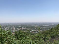 -鬼笑石后山停车场