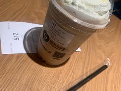 卡布奇诺瑞纳冰-瑞幸咖啡(时代TIT广场店)