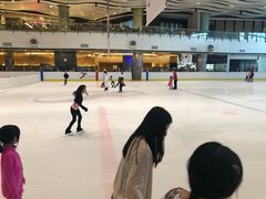 -冰纷万象滑冰场(沈阳万象城店)