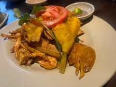 -大头虾越式风味餐厅(光明广场店)