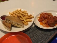 -WOLFGANG PUCK KITCHEN & BAR(迪士尼小镇店)