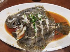 -赶海部落海鲜城(海阳路店)