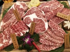 -臻牛烤肉