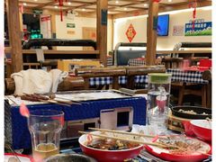 大堂-雪熊哈尔滨烧烤·精酿啤酒·砂锅(中央胜境店)