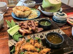 -Pad Thai Kratong Thong by ama