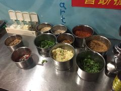 自助调料区-四小区火锅·巷子里的重庆火锅(花照壁店)
