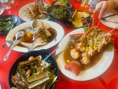 -大树下海鲜饭店