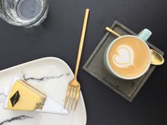 -UNI UNI(环亚凯瑟琳店)