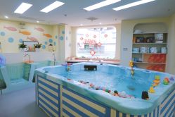 -嗨游宝贝婴幼儿水育馆(缤格汇店)