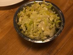 奶奶的卷心菜沙拉-Twin Tails Brewpub双尾精酿餐吧(八坼店)