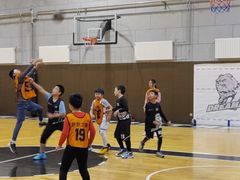 -梦想之巅·青少年篮球·羽毛球·培训中心(西站店)