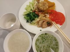 -白玉兰酒店(上海田子坊马当路地铁站店)