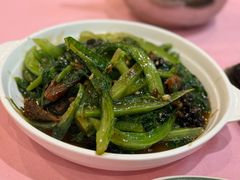 豆豉鲮鱼炒油麦菜-松记特色美食