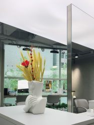 -变画·发型STUDIO