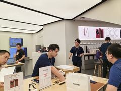 -华为授权体验店(华强北电子广场)
