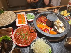 -晓宇重庆火锅(西安荟聚店)