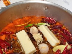 -大芊金重庆串串火锅(南京路店)