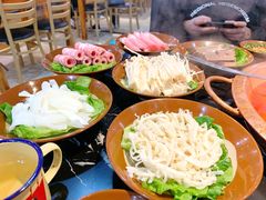 -巴隆门重庆老火锅(太湖路店)